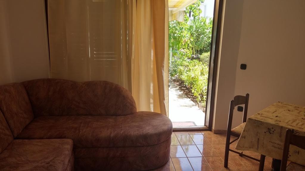 Apartman Duje Petrčane Extérieur photo