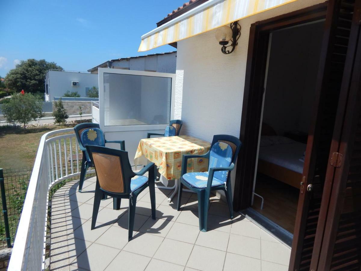 Apartman Duje Petrčane Extérieur photo