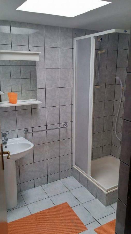 Appartement Apartman Duje à Petrčane Extérieur photo