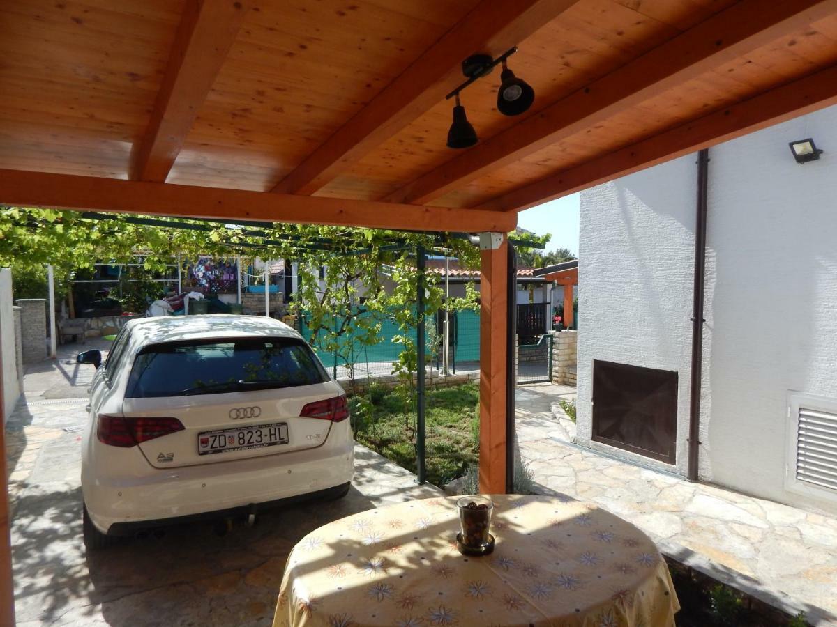 Apartman Duje Petrčane Extérieur photo
